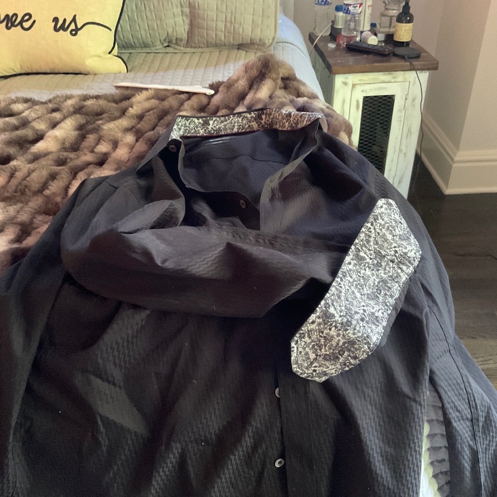 Beautiful Bugatti Men’s dress shirt from Von Maur new